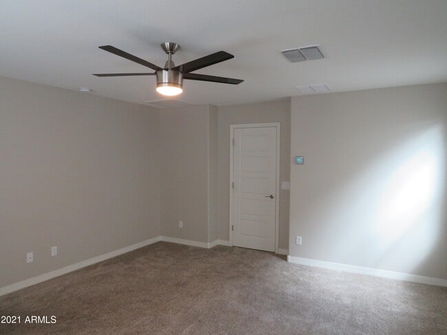 Building Photo - 40537 W Helen Ct