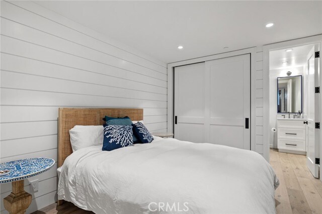 Building Photo - 2428 The Strand