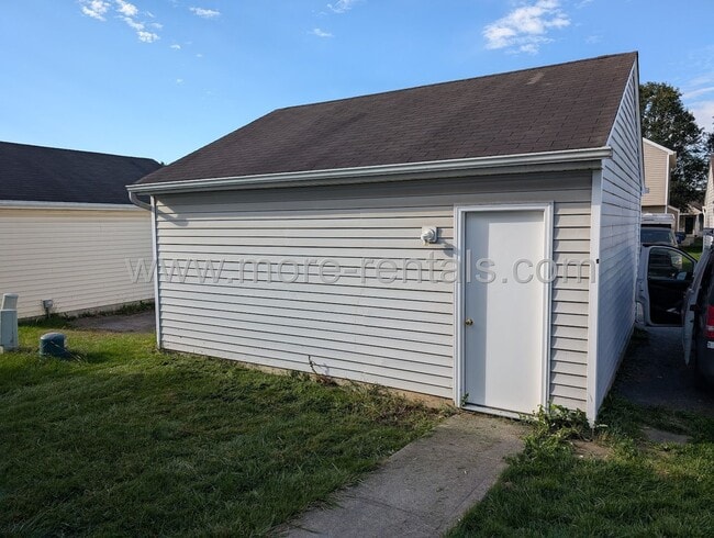 Building Photo - Home in Village at Williams Creek in Grove...