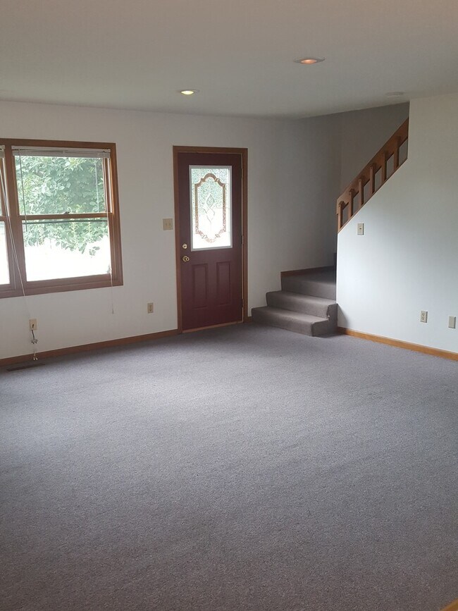 Building Photo - 110 N Union St