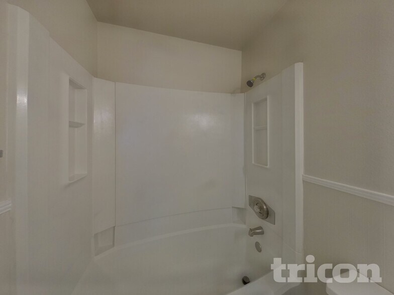 Building Photo - 8306 Riverboat Dr