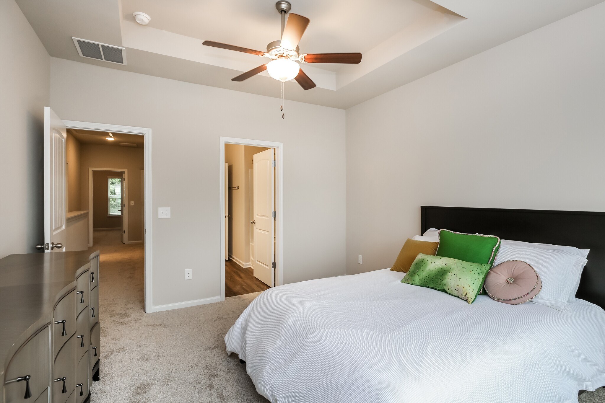 Building Photo - 211 Riley Cir