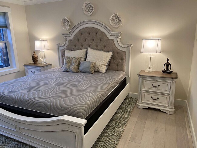 Building Photo - 2075 Lafayette Rd