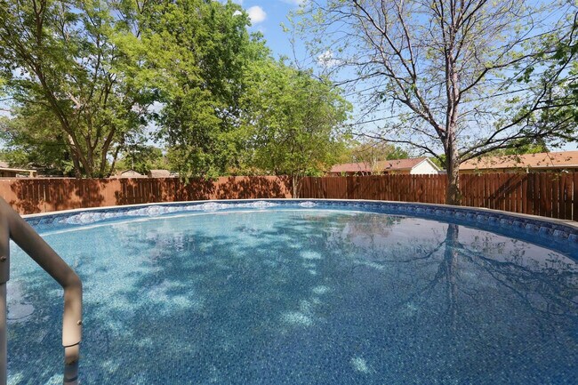 Building Photo - 13542 Purple Sage Rd