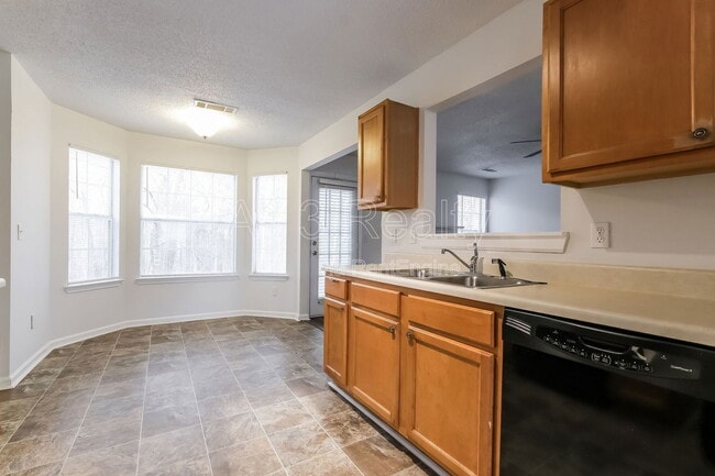 Building Photo - 828 Marcus Ln