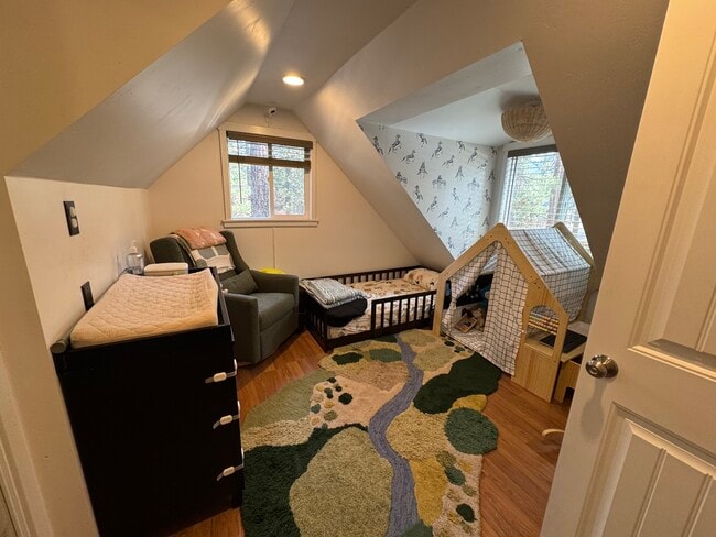 Building Photo - 270 Spruce Ln