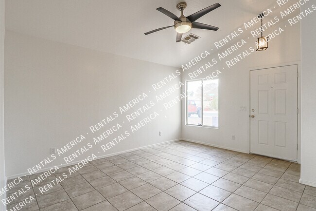 Building Photo - 12043 W Windrose Dr