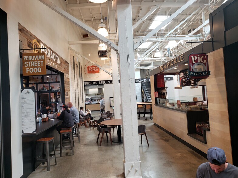 Building Photo - 6400 Christie Ave