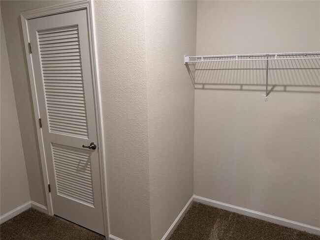 Building Photo - 9 Pier Ln