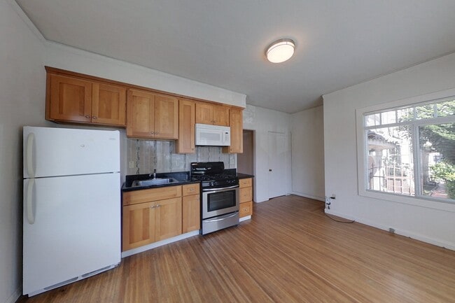 Floorplan - 2030 Dwight Way