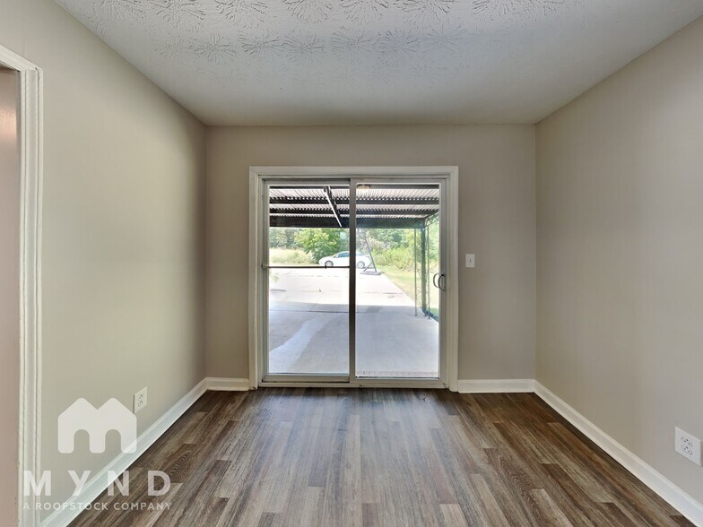 Building Photo - 229 Baker St Unit C