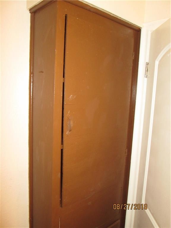 Building Photo - 2206 W Hickory St