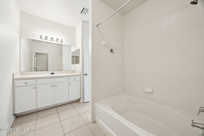 Building Photo - 3750 Silver Bluff Blvd