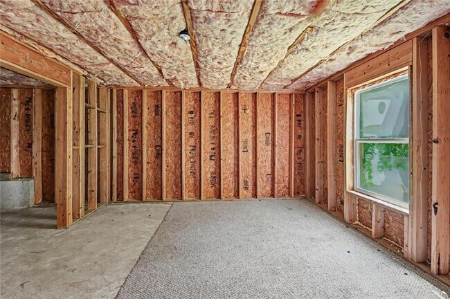 Building Photo - 1230 Grey Rock Way