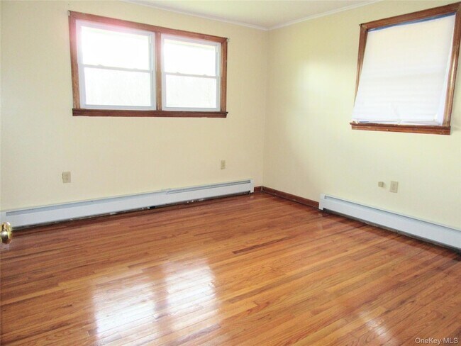 Building Photo - 18 Station Rd