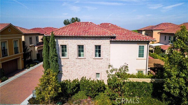 Building Photo - 103 Bianco