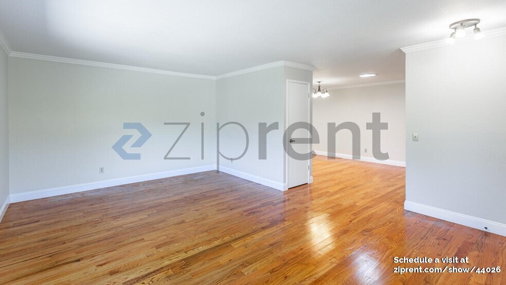 Building Photo - 5535 El Encanto Cir
