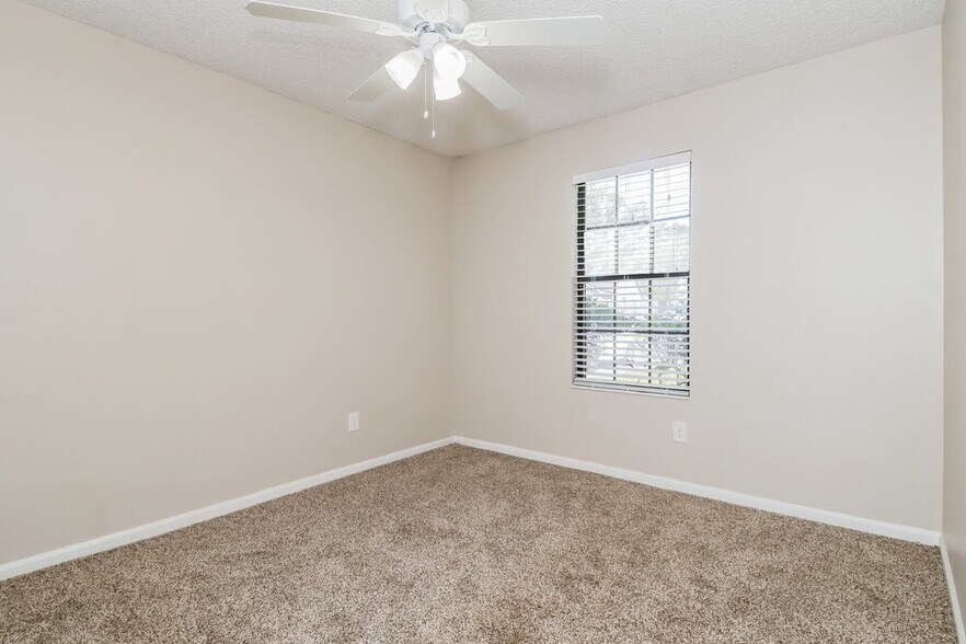 Building Photo - 8850 Cherry Hill Dr