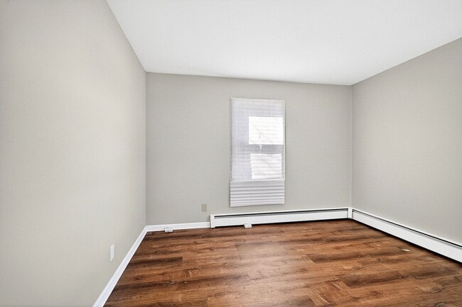 Building Photo - 24 Steinhardt Ave