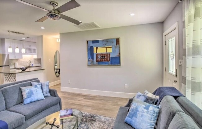 Building Photo - 5215 Cosby St