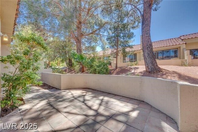 Building Photo - 2723 Seabridge Dr