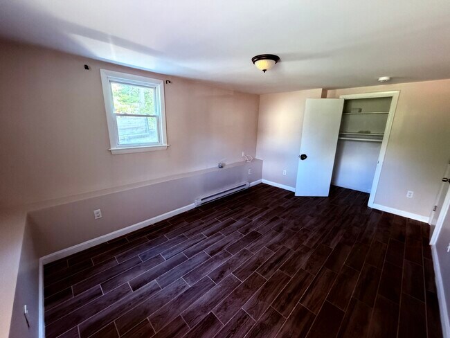Building Photo - 48 N Mill St