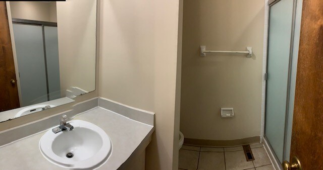 Building Photo - 4539 Sandringham Dr