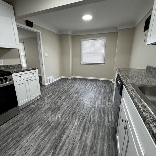 Building Photo - 19770 Kingsville St