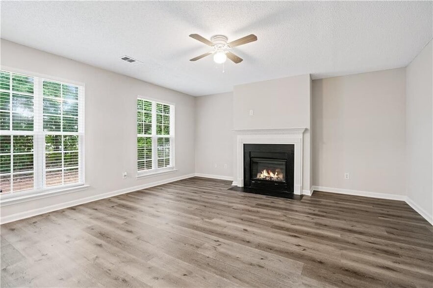 Building Photo - 5849 Amerson Ln
