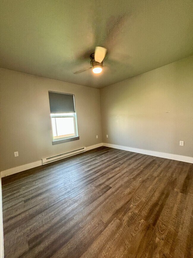 Building Photo - 7995 Avocet Dr