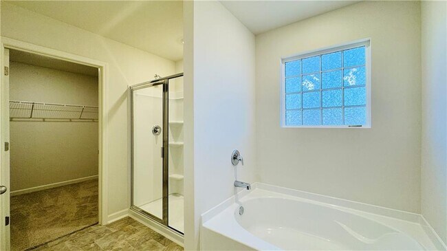 Building Photo - 304 Belmont Dr