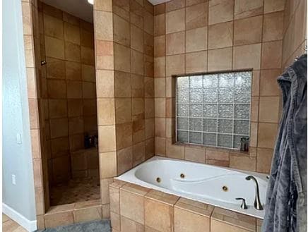 Building Photo - 9653 Denhart Ave