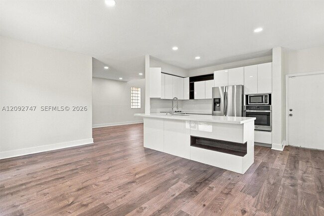 Building Photo - 16963 SW 38th St