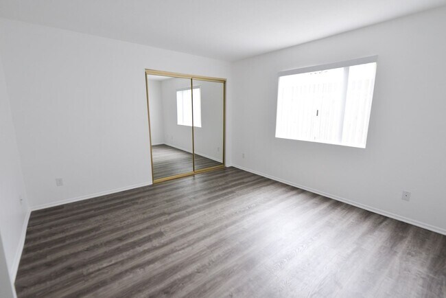 Building Photo - 2701 S El Camino Real