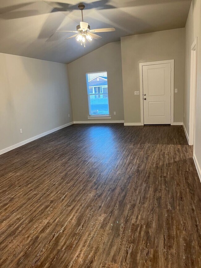 Building Photo - Available August 8th In Frenship ISD!