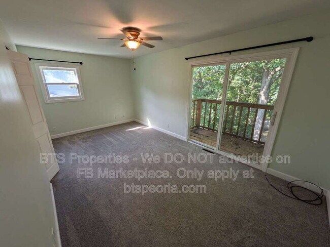 Building Photo - 5926 N Tampico Dr
