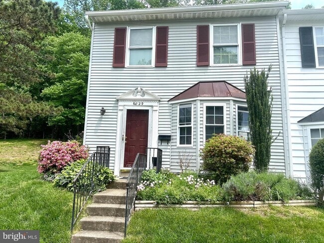 Primary Photo - 6029 Selwood Pl