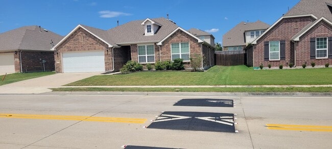 Building Photo - 8020 Horseman Rd