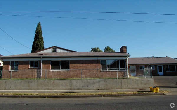 Building Photo - 2526-2536 N Killingsworth St