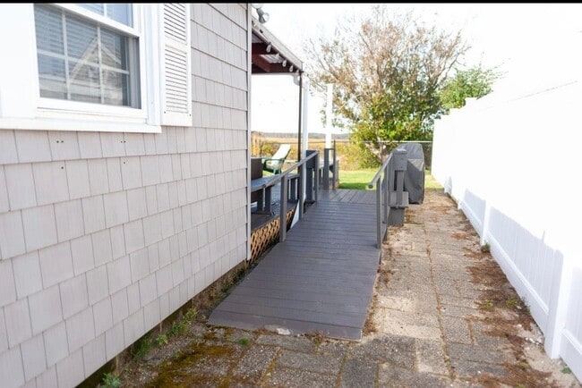 Building Photo - 226 Ocean Blvd