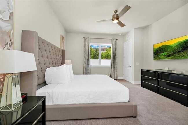 Building Photo - 7740 Sandy Ridge Dr