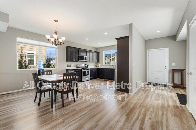 Building Photo - 4827 Mt Shavano St