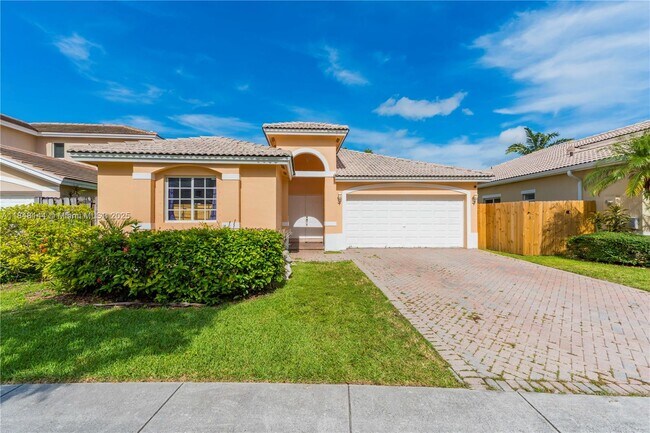 Building Photo - 13949 SW 155th Ct