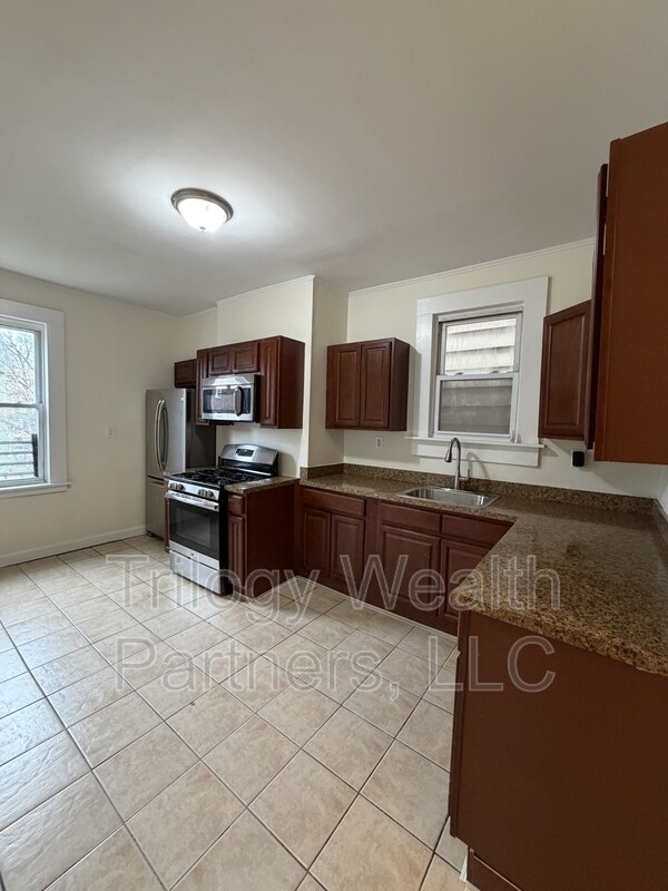 Building Photo - 58 S 13th St