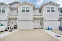 Building Photo - Gulf Breeze 3BR/2.5BA New Construction Townhome - Special: ½ Off Deposit for Active-Duty Military!