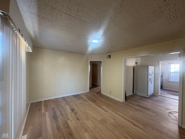 Building Photo - 3448 Kinnear Ave