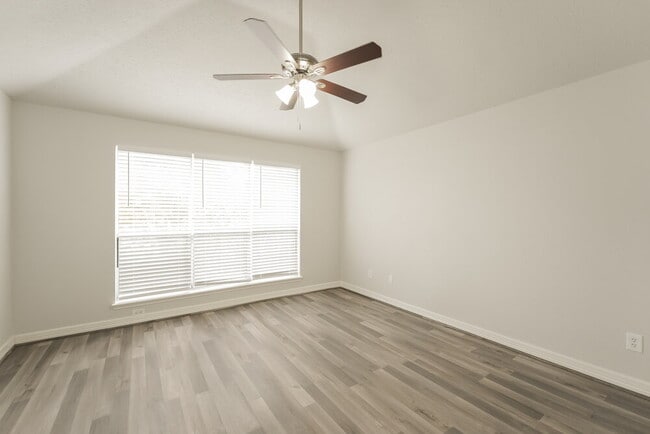 Building Photo - 9223 Bristlebrook Dr