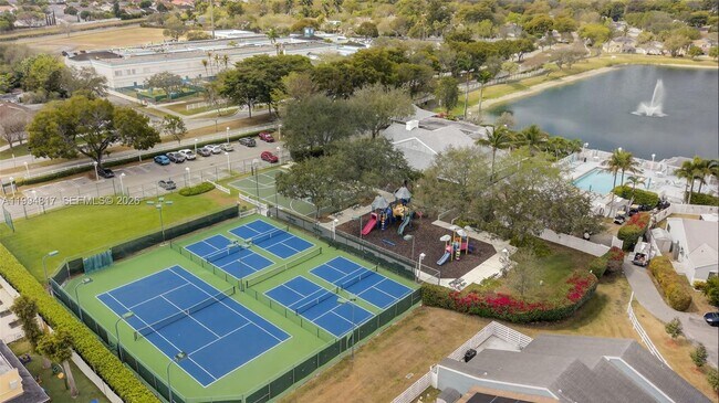 Building Photo - 14610 SW 145th Pl