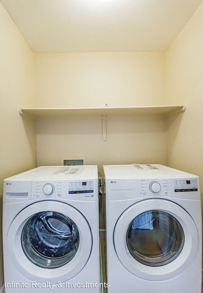 Building Photo - 3 br, 2.5 bath House - 10036 Bonterra Ave