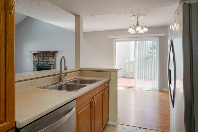 Building Photo - 11642 E Cornell Cir